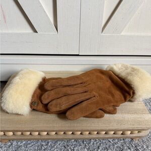 Ugg gloves